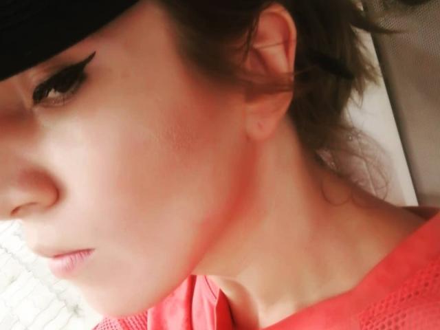 ValleryLucky - Live porn &amp; sex cam - 11824168