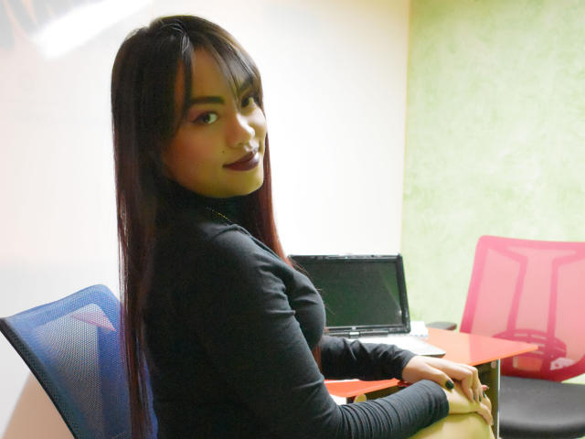 KaiaMyers - Live sexe cam - 11824228
