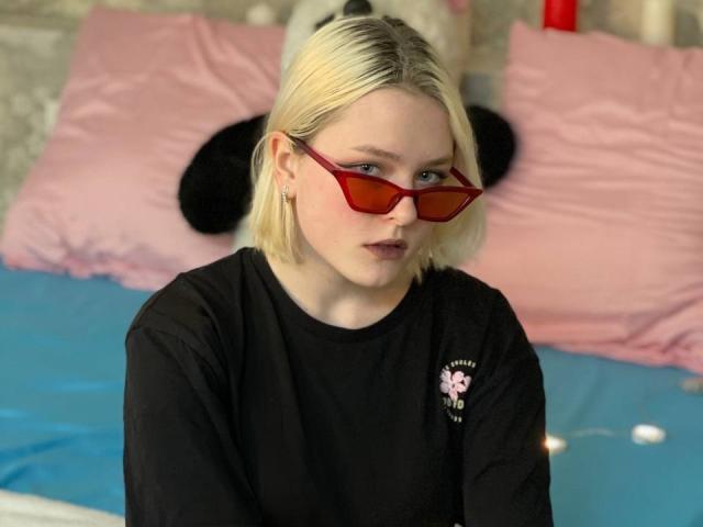 MalenaShine - Live sexe cam - 11824916