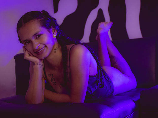 ScarlettQuiceno - Live porn &amp; sex cam - 11825060