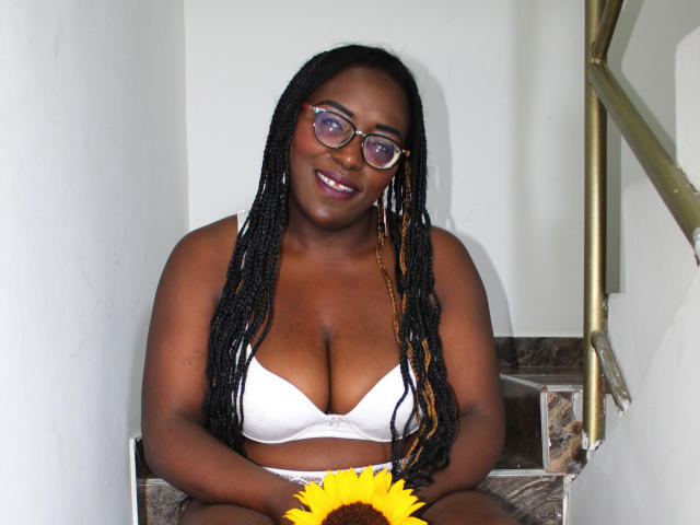 NahomiBlackk - Live sexe cam - 11826932