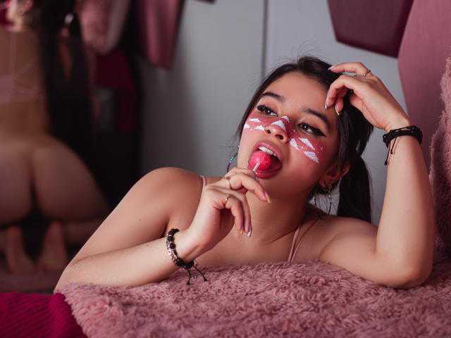 MiaJoness - Live sex cam - 11835108