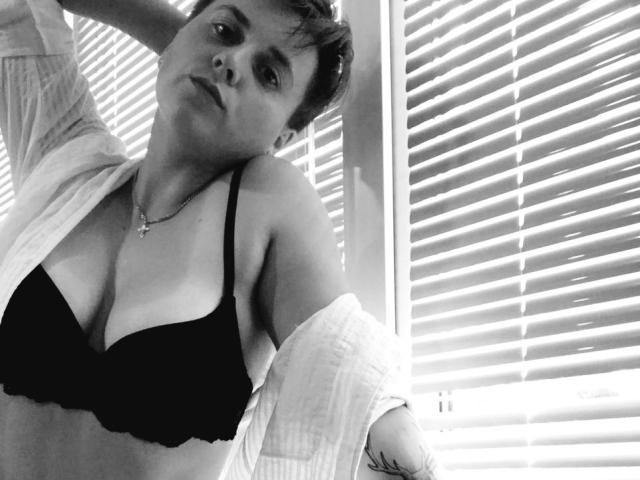 KateAndJaneX - Sexe cam en vivo - 11839740