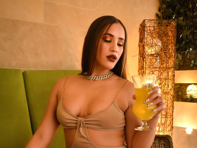 JulietteClair - Live porn &amp; sex cam - 11857372