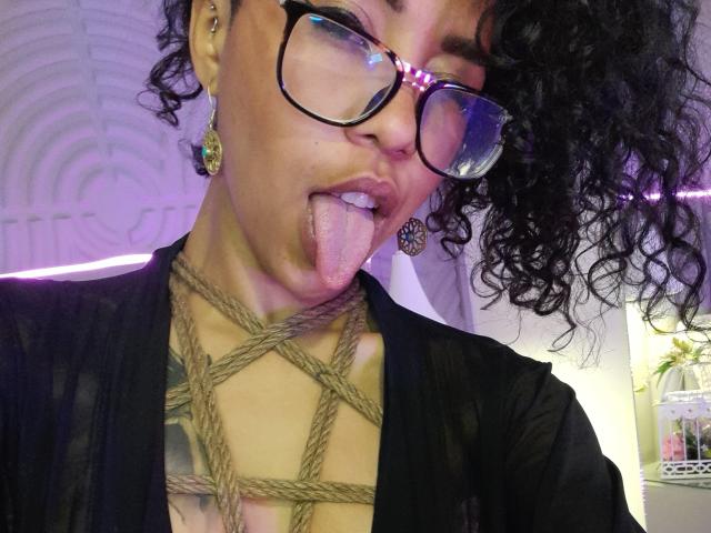 EvaLilith - Live sexe cam - 11882280
