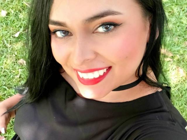 JenniferRuiiz - Live sexe cam - 11884624