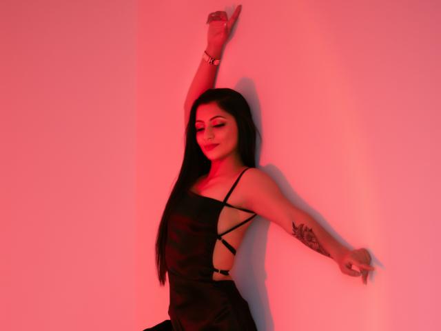 SkyRose - Élő pornó és szexkamera - 11897932