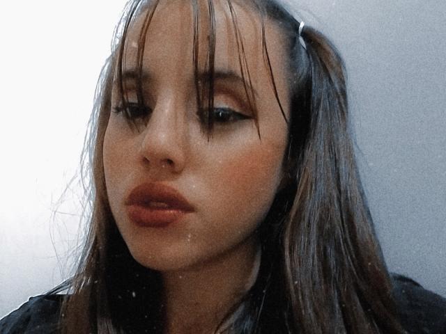 GraceRogers - Live porn &amp; sex cam - 11918820