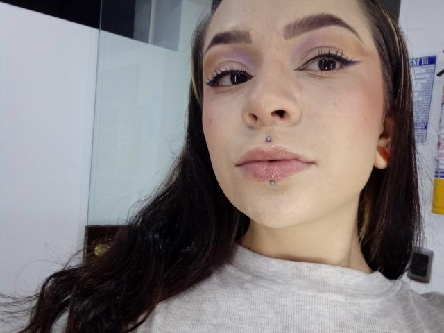 ZoeThompson - Live sex cam - 11966912