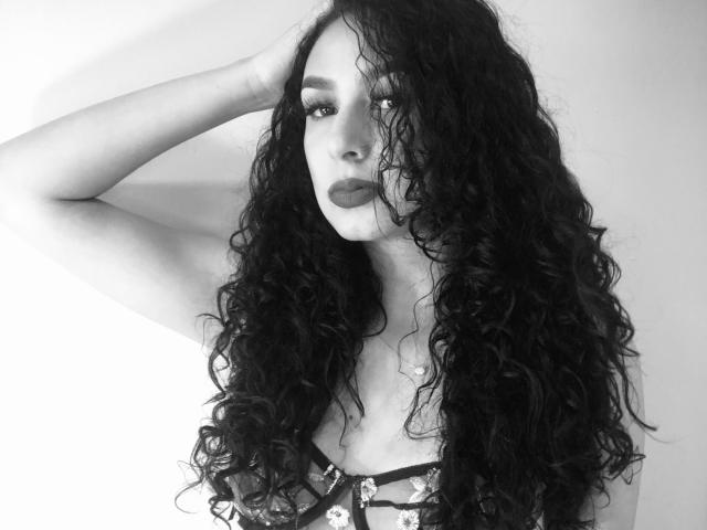 KarolinaRiveroX - Camera khiêu dâm &amp; quyến rũ trực tiếp - 11984284