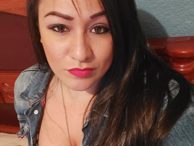 LucianaDiazX - Sexe cam en vivo - 11990732