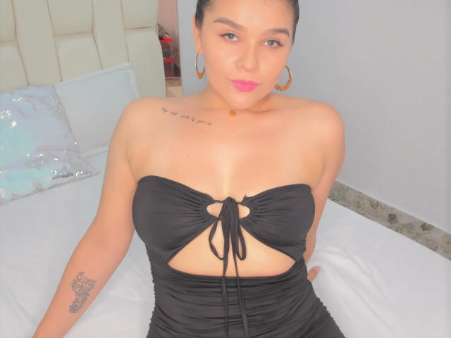 ValerieStone - Live porn &amp; sex cam - 11992824