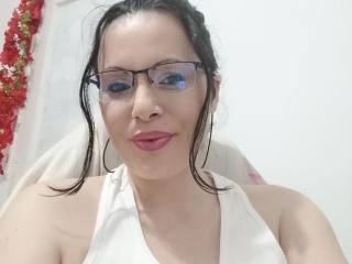 ChaudeAlexya - Live Sex Cam - 12010796