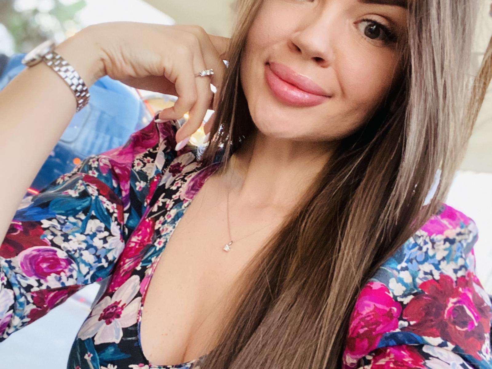 BrendaBounty - Live Sex Cam - 12025644