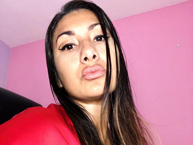 EsmeraldaHotty69 - Sexe cam en vivo - 12029216
