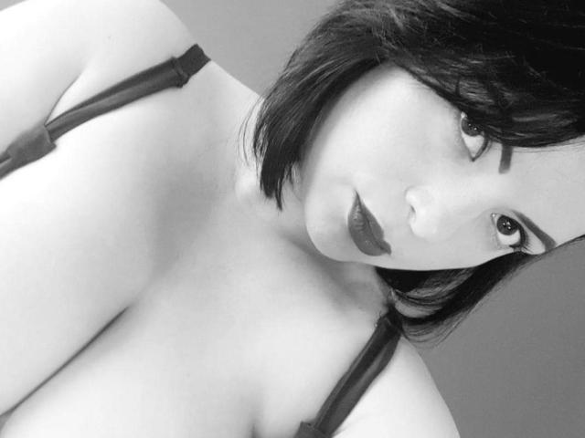 EmmaGreey - Sexe cam en vivo - 12032960
