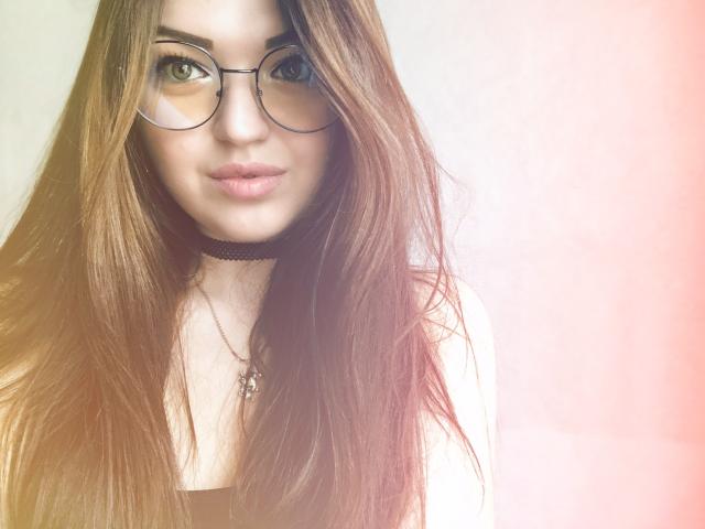 AngelaLegend - Live sex cam - 12046228