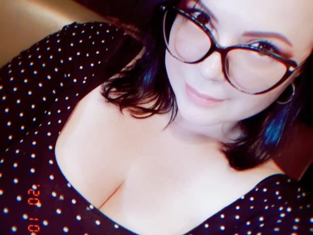 EmmaGreey - Live sexe cam - 12052092