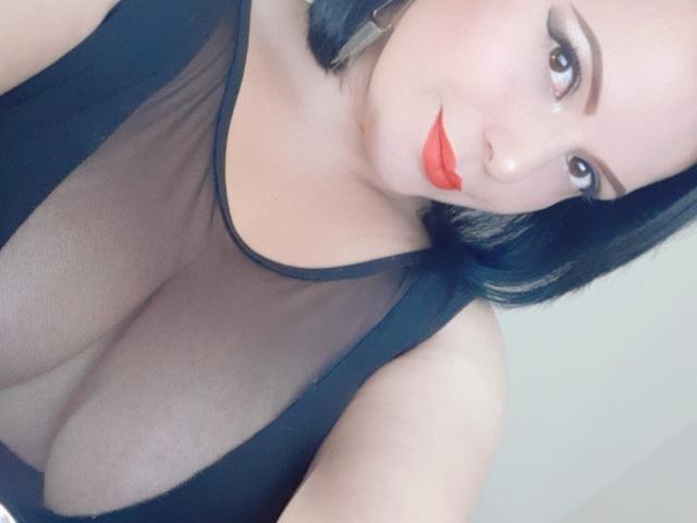 EmmaGreey - Live porn &amp; sex cam - 12052136