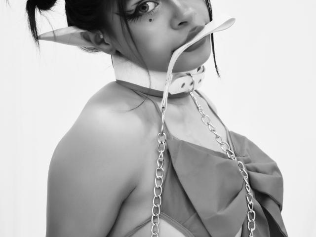 LucyLewis - Sexe cam en vivo - 12054552