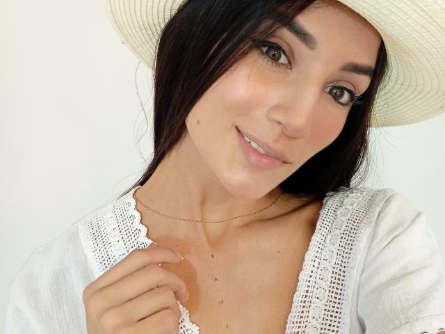 WitneyStoica - Live sex cam - 12055168