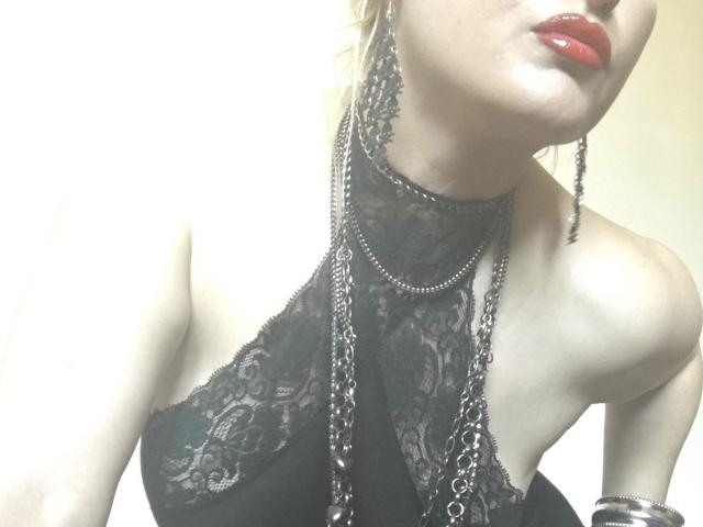 MissLadyG - Live sexe cam - 12065120