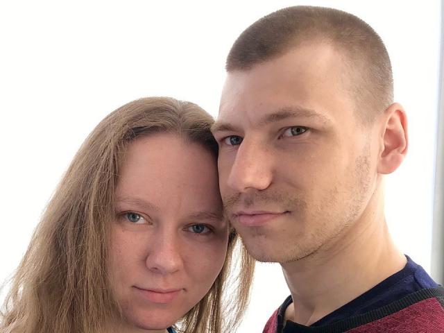 MichelleAndHenry - Live sex cam - 12068096