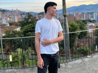 MathiieuJohns - Sexe cam en vivo - 12071440