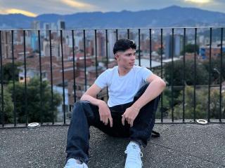 MathiieuJohns - Sexe cam en vivo - 12071448