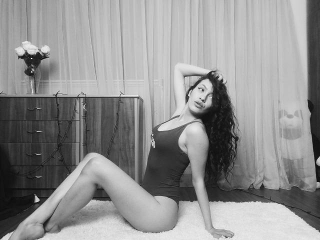 VievienneClemente - Live sex cam - 12128144