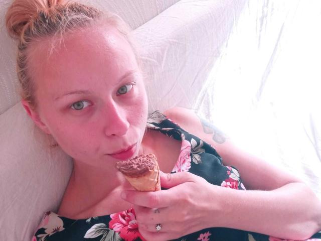 PikaBoom - Live sexe cam - 12136092