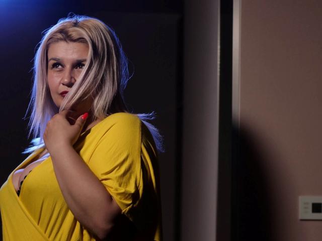 CoryMilf - Live porn &amp; sex cam - 12143580