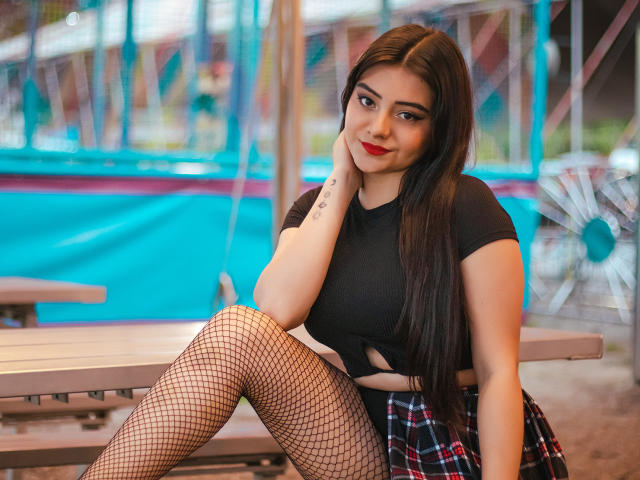 ValeriaRosee - Live Sex Cam - 12145428