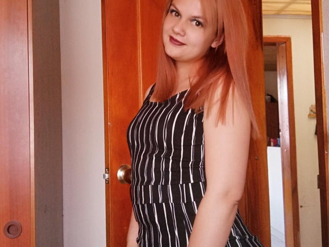 ScarlettRhodes - ライブポルノ&amp;セックスカム - 12150580