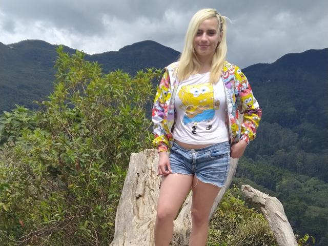 AdanEva - Live Sex Cam - 12155532