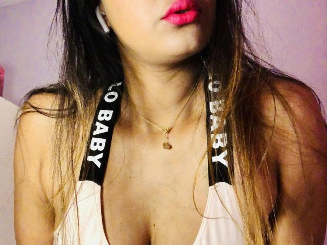 EsmeraldaHotty69 - Live sexe cam - 12167416