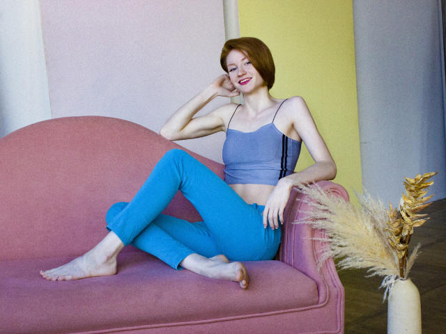 IsyMoore - Live sex cam - 12167428