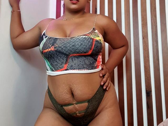EbonyRose69 - Élő pornó és szexkamera - 12239704