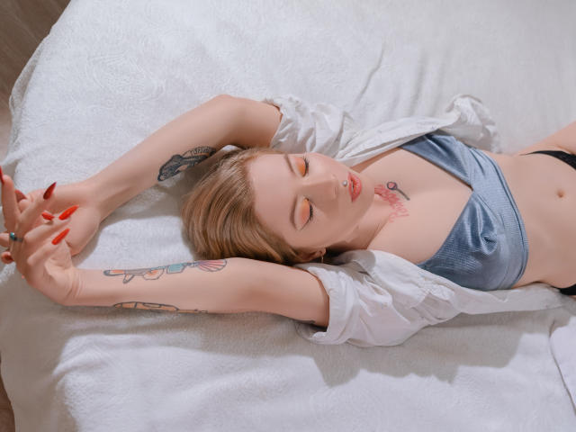 OliviaSin - сексуальная веб-камера в реальном времени - 12244556