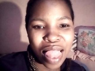 SexysMille69 - Élő pornó és szexkamera - 12245396