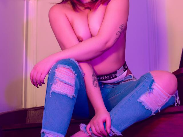 HonnieWhite - Live sex cam - 12247092