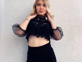 IleenSanny - Live sex cam - 12250300