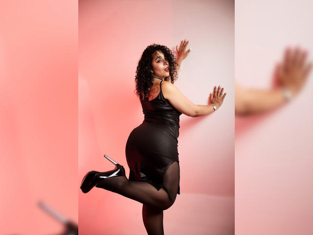 ScarlettBigAss - Sexe cam en vivo - 12271160