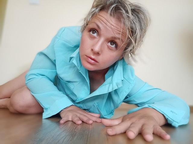 GloriaSinsser - Sexe cam en vivo - 12318628