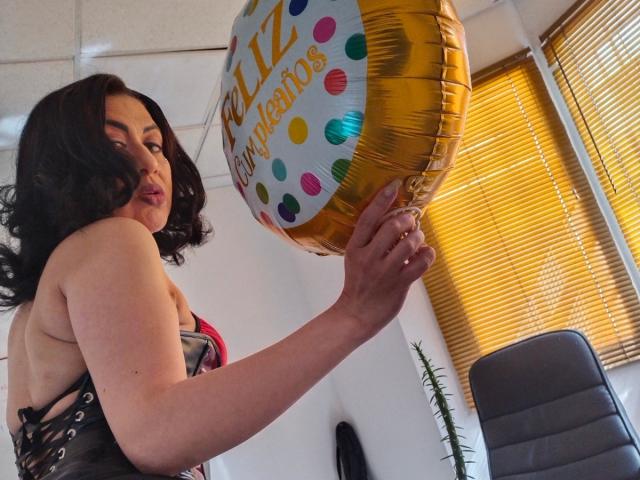 RenataLewis - Sexe cam en vivo - 12324724