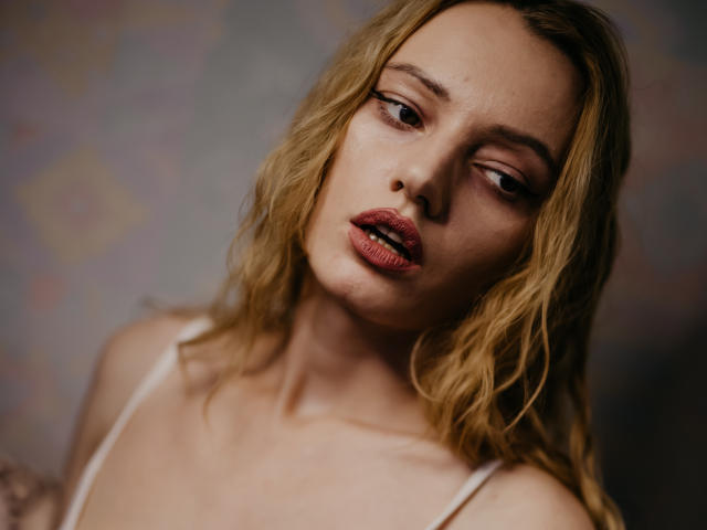 LiaWolf - Live porn &amp; sex cam - 12330092