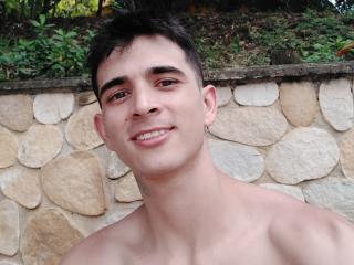 LatinAndres - Sexe cam en vivo - 12337824