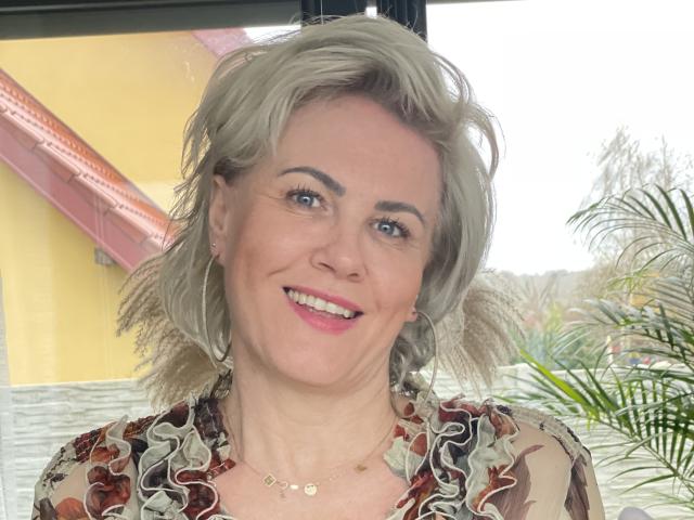 AdeleMilfXX - Sexe cam en vivo - 12345100