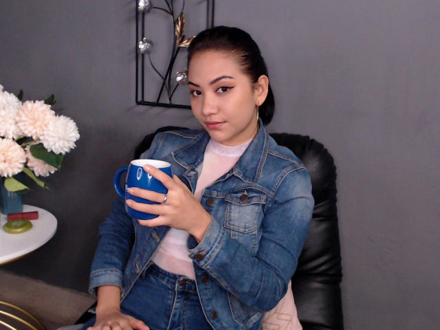 IrinaShery - Live porn &amp; sex cam - 12346520