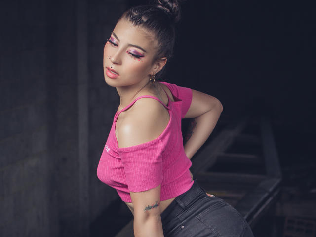 LaurynBloom - Live sex cam - 12349292